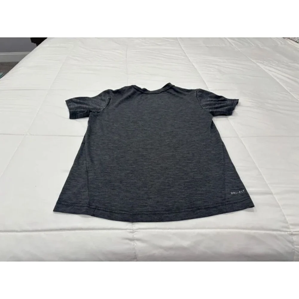 Boys Nike Large (10-12) Dri-Fit Short Sleeve Athletic Shirt